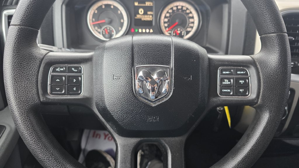 Used 2015 RAM 1500 Classic SLT RWD image 15
