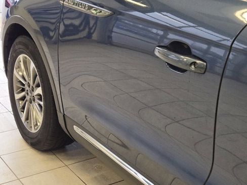 Used 2019 Lincoln Nautilus Select image 18