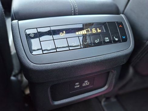 Certified 2024 Nissan Pathfinder SL w/ SL Premium Package image 30