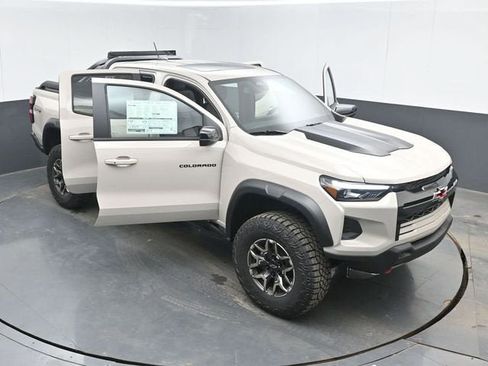 New 2026 Chevrolet Colorado Z71 w/ Midnight Edition AWD/4WD image 48