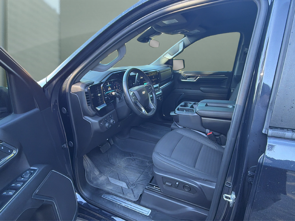 Used 2024 Chevrolet Silverado 1500 LT w/ All Star Edition Plus AWD/4WD image 10