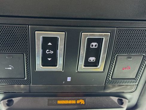 Used 2022 Land Rover Defender 110 X AWD/4WD image 18