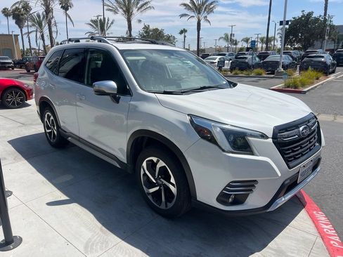 Used 2022 Subaru Forester Touring w/ Popular Package #2 AWD/4WD image 7