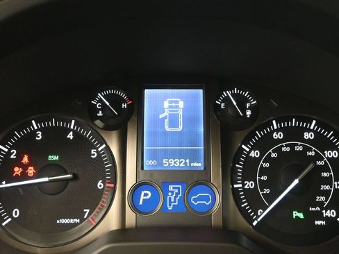 Used 2019 Lexus GX 460 w/ Navigation Package AWD/4WD image 11