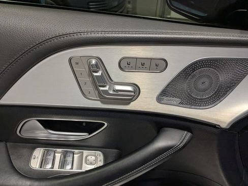 Used 2020 Mercedes-Benz GLS 450 4MATIC image 21