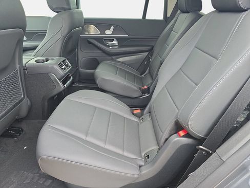 New 2026 Mercedes-Benz GLS 450 4MATIC image 14