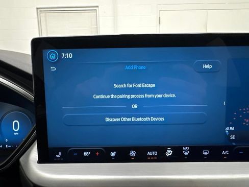 Used 2024 Ford Escape Platinum AWD/4WD image 26