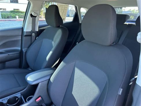 Certified 2025 Hyundai Kona SEL image 40