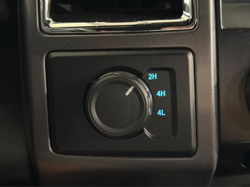Used 2016 Ford F150 XLT w/ Equipment Group 302A Luxury AWD/4WD image 31