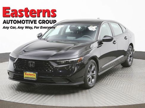 Used 2023 Honda Accord EX image 1