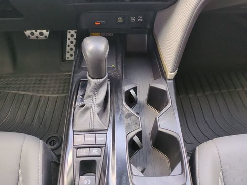 Used 2025 Toyota Camry SE FWD image 23