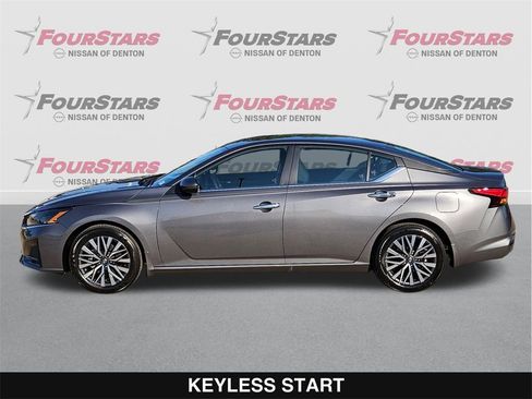 New 2025 Nissan Altima 2.5 SV image 8