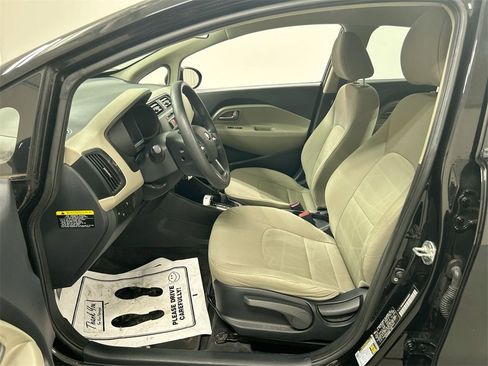 Used 2015 Kia Rio LX w/ Power Package image 9