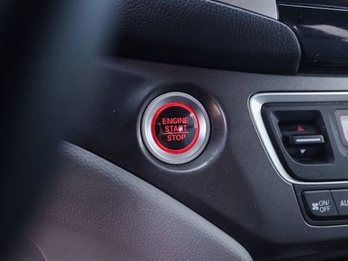 Used 2017 Honda Pilot EX-L image 39