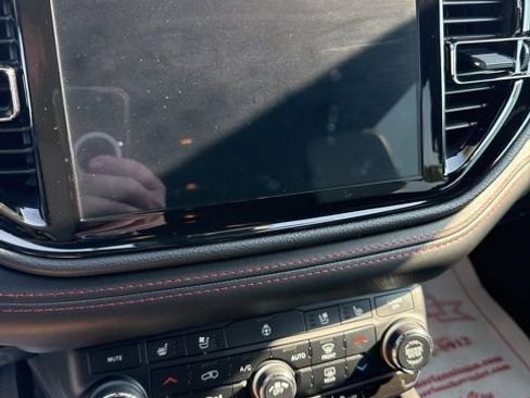 Used 2023 Dodge Durango GT image 16