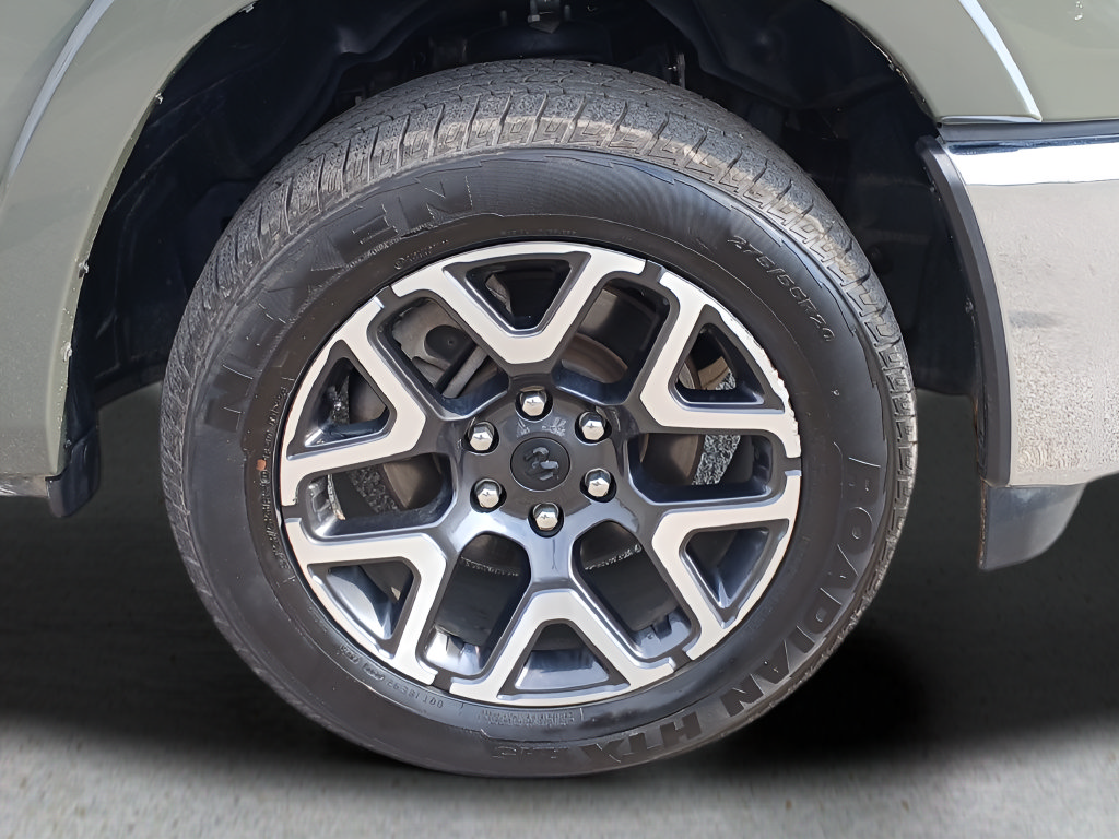 Used 2026 RAM 1500 Laramie AWD/4WD image 29