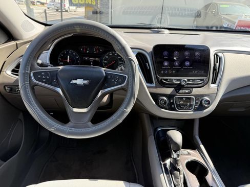 Used 2022 Chevrolet Malibu LS w/ Driver Confidence Package II image 14