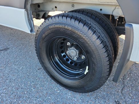 Used 2024 Mercedes-Benz Sprinter 3500 w/ Parking Package image 5