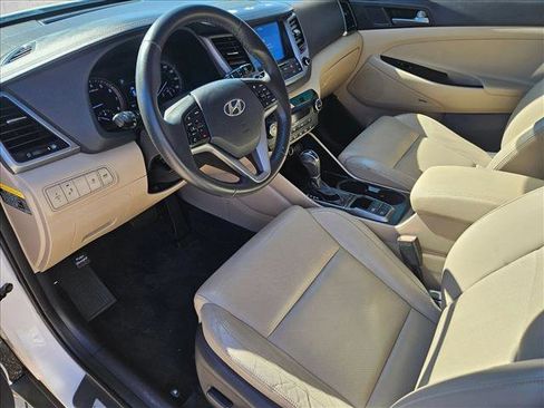 Used 2017 Hyundai Tucson Limited image 9