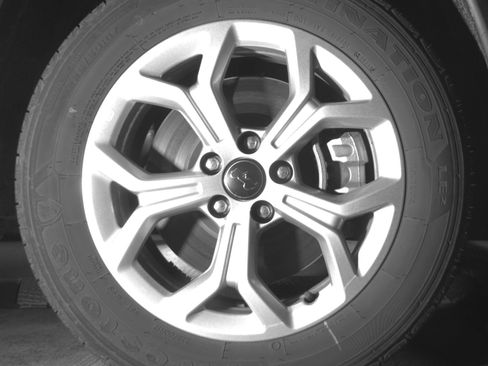 Used 2025 Jeep Compass Latitude image 13