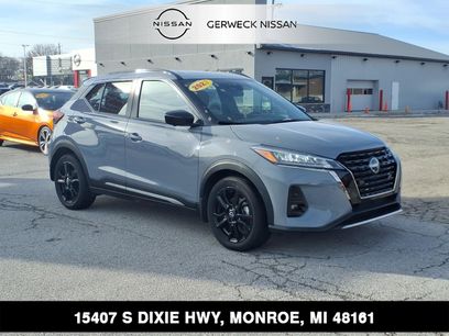 Used 2023 Nissan Kicks SR