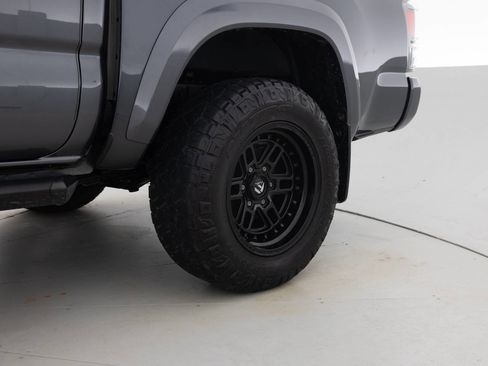Used 2021 Toyota Tacoma TRD Sport image 20