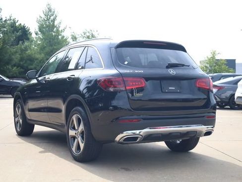 Used 2022 Mercedes-Benz GLC 300 4MATIC w/ Driver Assistance Package image 7