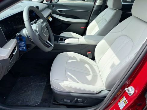 New 2026 Hyundai Sonata Limited FWD image 15