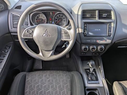 Used 2024 Mitsubishi Outlander Sport AWD image 25