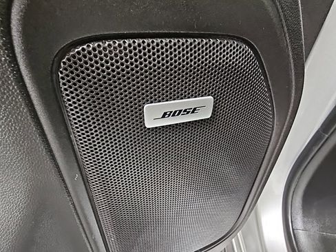 Used 2019 GMC Sierra 1500 SLT w/ SLT Premium Package image 33