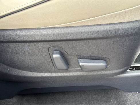 Used 2022 Hyundai Palisade Calligraphy image 19