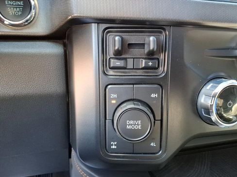 Used 2024 Ford F350 Platinum image 29