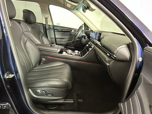 Used 2025 Genesis GV80 2.5T Standard AWD/4WD image 31
