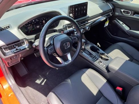Used 2025 Honda Civic Sport image 4