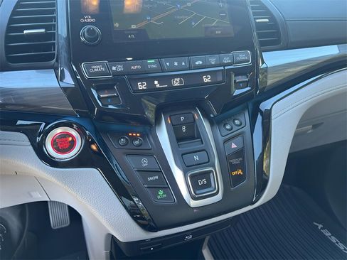 Used 2023 Honda Odyssey Elite image 22
