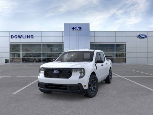 New 2025 Ford Maverick XLT w/ Equipment Group 301A image 2