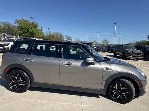 Used 2017 MINI Cooper Clubman ALL4 image 2
