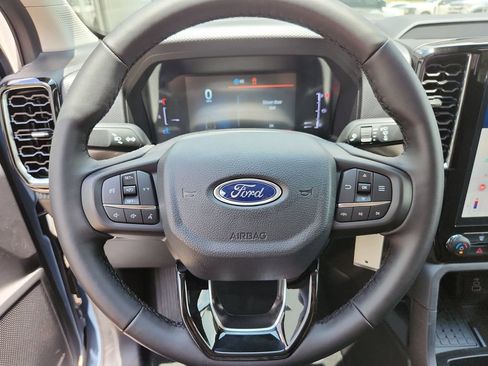 New 2025 Ford Ranger XLT w/ FX4 Off-Road Package AWD/4WD image 6