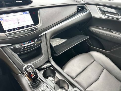 Certified 2025 Cadillac XT5 Premium Luxury w/ LPO, Floor Liner Package AWD/4WD image 34