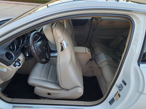 Used 2013 Mercedes-Benz C 250 Coupe image 20