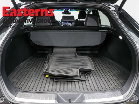 Used 2023 Toyota Venza Nightshade AWD/4WD image 9