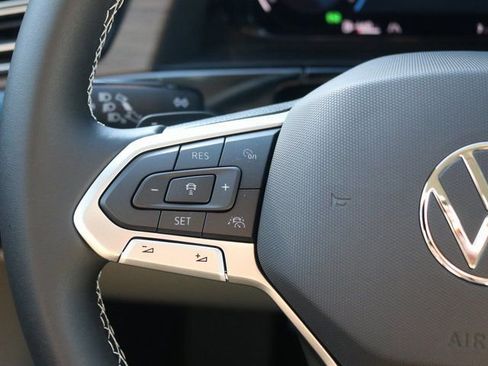 New 2026 Volkswagen Atlas SE image 15