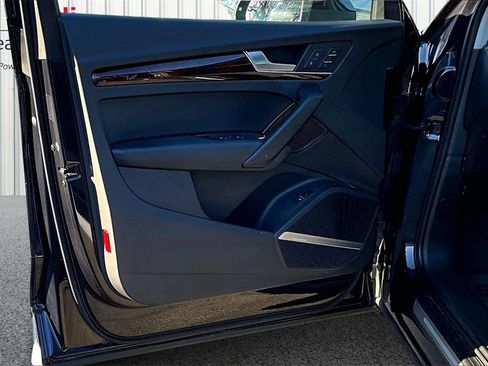 Used 2018 Audi Q5 2.0T Premium Plus w/ Premium Plus Package image 20