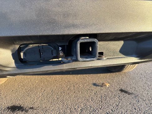 Used 2025 Ford Explorer Active image 22