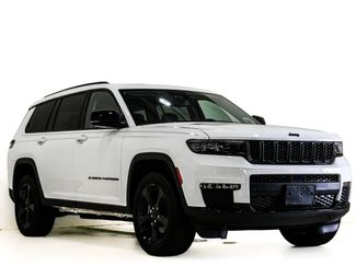 Used 2023 Jeep Grand Cherokee L Limited w/ Black Appearance Package AWD/4WD video 1