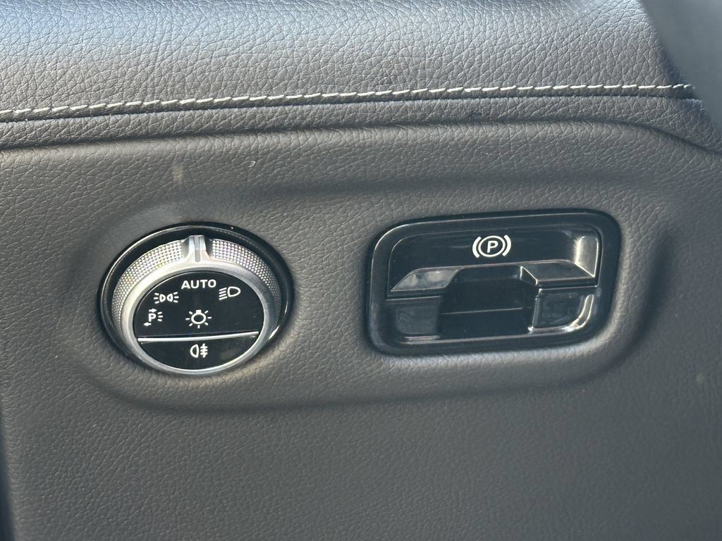 Certified 2023 Mercedes-Benz EQE 350+ 4MATIC SUV image 34