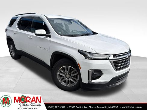 Certified 2023 Chevrolet Traverse LT FWD image 2