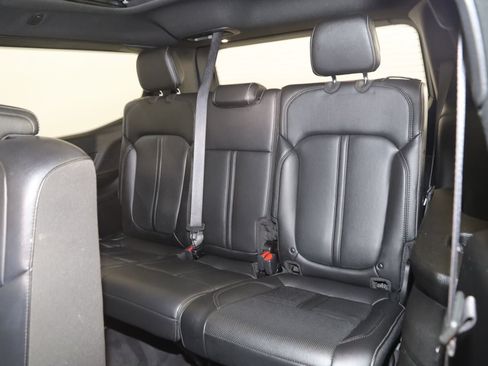 Used 2023 Jeep Wagoneer 4WD w/ Premium Group I image 54