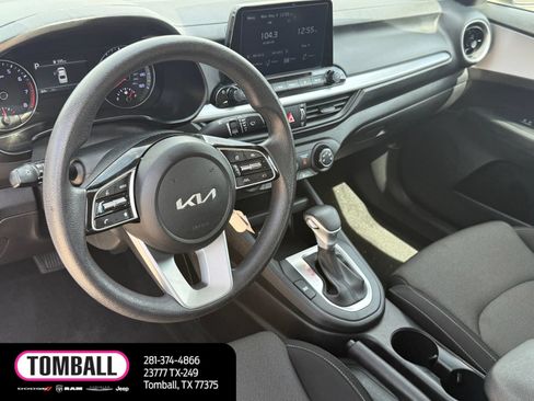 Used 2023 Kia Forte LXS FWD image 11