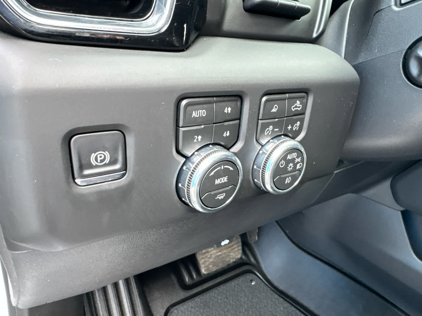 Used 2026 GMC Sierra 1500 Denali w/ Denali Reserve Package AWD/4WD image 20